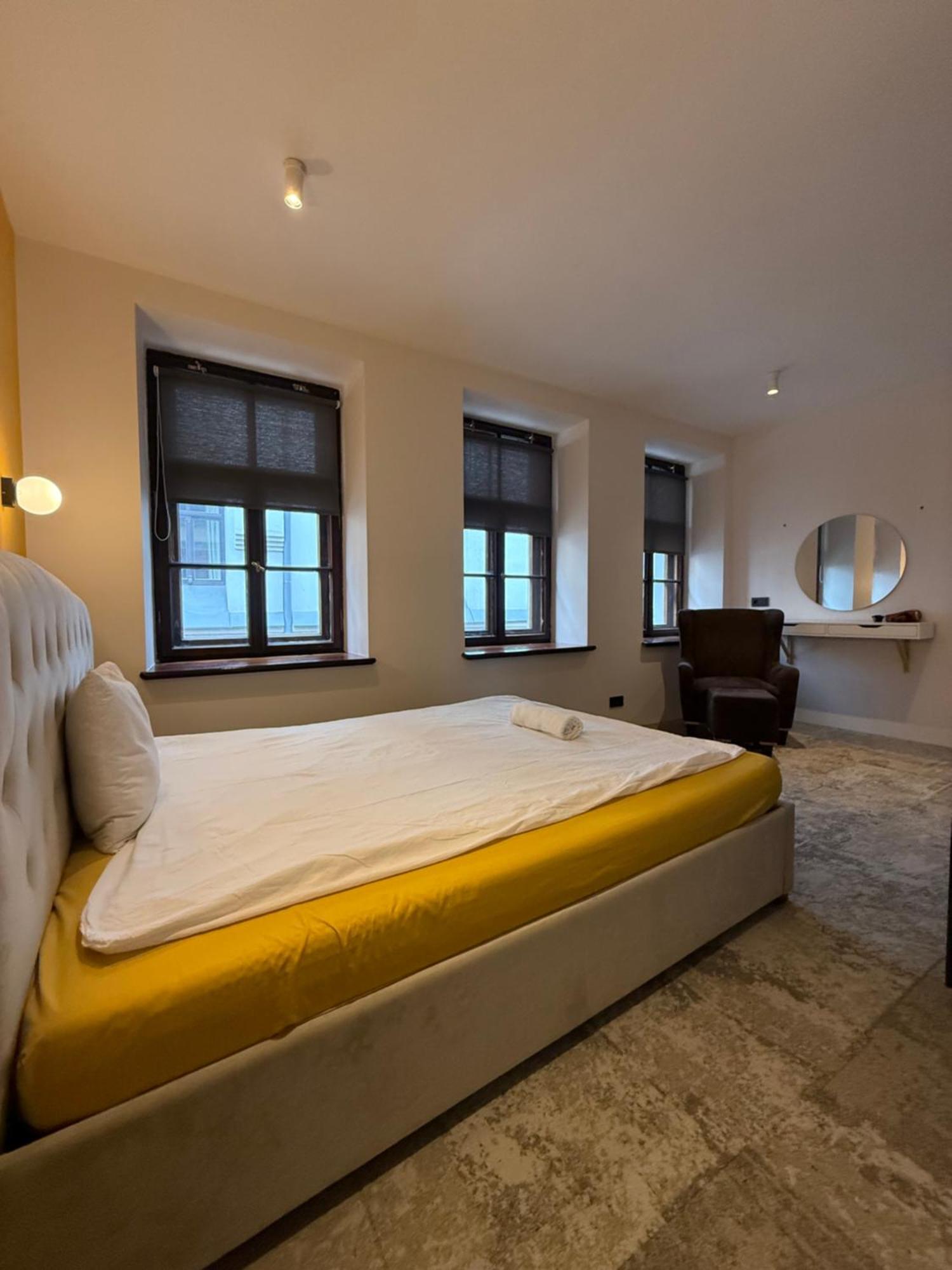 Lovely Two Bedroom In The Old Town